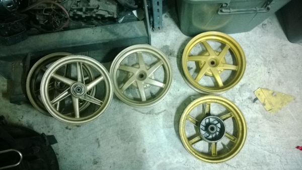 ระเบิด NC30, โช้คหน้า Ducati, ท่อตะแกรง zx