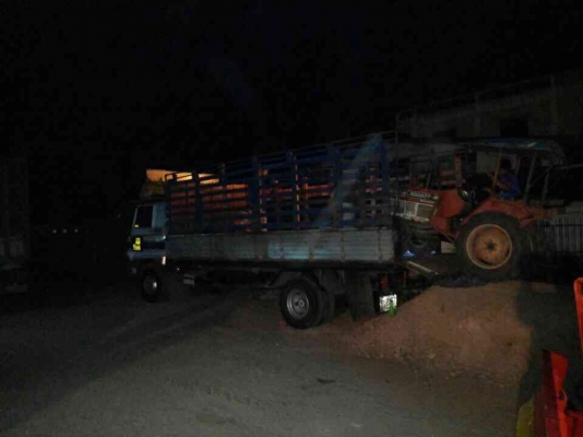 ปัญญาแทรคเตอร์มาแล้ว...จัดมาให้ครับ คูโบต้า L 2002 DT พวงมาลัยเพาเวอร์