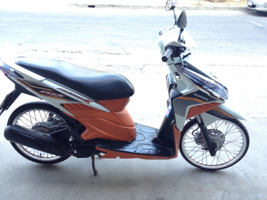 Click i ปี52 เครื่องเดิมดี ชุดสีพอได้ เอกสารครบ ภาษีไม่ขาด