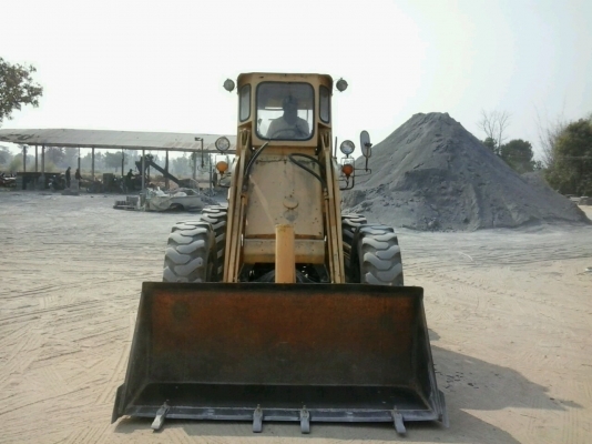 รถตัก TCM 25 STD เช็คใหม่ พร้อมใช้ มีอินวอยซ์