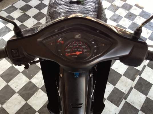 ขาย!!!เวฟ100ยูบ๊อก ปี48 รถเครื่องดีคับ มีเล่มทะเบียนครบ ภาษีไม่หมด