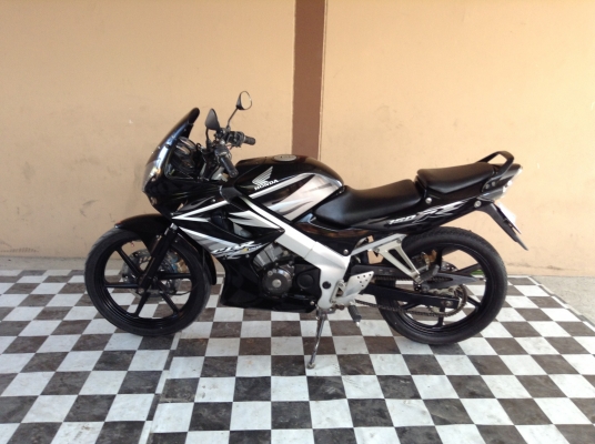 ขาย!!!ซีบีอา150cc สต๊าทมือ ปี47 รถเครื่องดีคับ มีเล่มทะเบียนครบ ภาษีไม่หมด