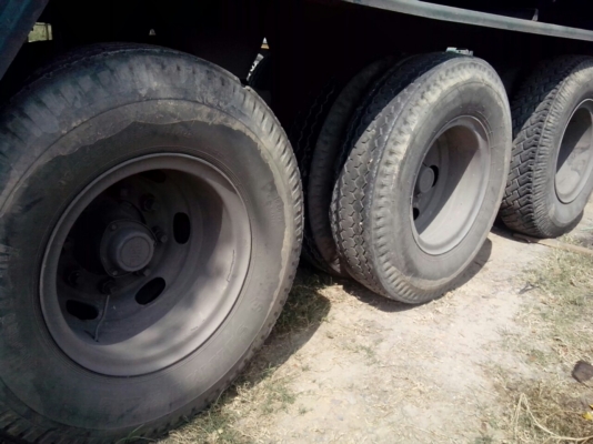 ขายหางพื้นเรียบ 3 เพลา อู่.อา ซี เค หางสวย ราคา420000  รีบจองด่วน