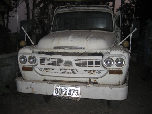 6 ล้อ รถหางปลา