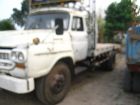 6 ล้อ รถหางปลา