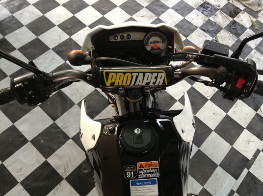 ขาย!!!KSRตัวใหม่ สต๊าทมือ รถใหม่มาก ปี56 รถเครื่องดีคับ มีเล่มทะเบียนครบ ภาษีไม่หมด