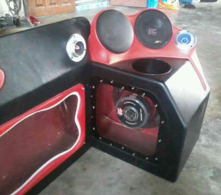 ขายตู้ลำโพงพร้อมแผงซาวด์เเละดอก12นิ้ว ราคาถูก 4,500 ขายตู้ลำโพงพร้อมแผงซาวด์เเละดอก12นิ้ว ราคาถูก 4,500