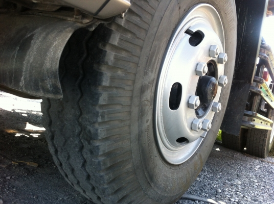 ขายรถหัวลาก 10 ล้อ 2 เพลา HINO PROFIA P11C ปี.49 ราคา รถสวย มี 2 หัว สนใจลองคุยกันครับ