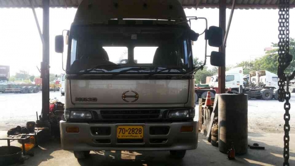 ขายรถหัวลาก 10 ล้อ 2 เพลา HINO PROFIA P11C ปี.49 ราคา รถสวย มี 2 หัว สนใจลองคุยกันครับ