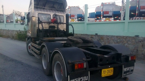 ขายรถหัวลาก 10 ล้อ 2 เพลา HINO PROFIA P11C ปี.49 ราคา รถสวย มี 2 หัว สนใจลองคุยกันครับ