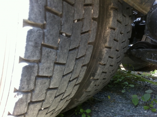 ขายรถหัวลาก 10 ล้อ 2 เพลา HINO PROFIA P11C ปี.49 ราคา รถสวย มี 2 หัว สนใจลองคุยกันครับ