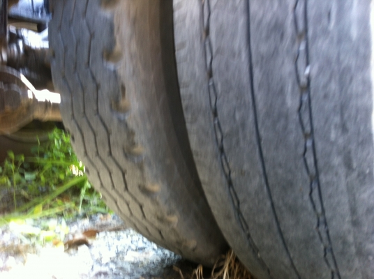 ขายรถหัวลาก 10 ล้อ 2 เพลา HINO PROFIA P11C ปี.49 ราคา รถสวย มี 2 หัว สนใจลองคุยกันครับ