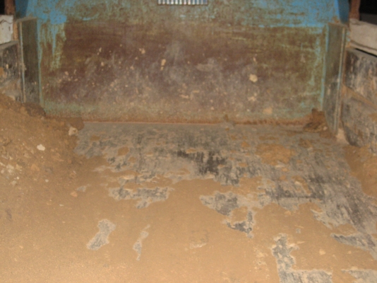 รถดัมพ์เล็ก 6 ล้อ