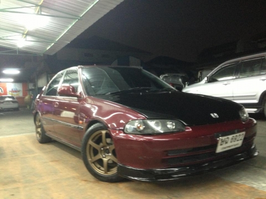 CIVIC ตัวท๊อบสวยๆเครื่องB16A V-tec ช่างล่างดี แม๊คสวย ภายในตัวนอก รถพร้อมซิ้งหาอยู่ไม่ผิดหวังครับ