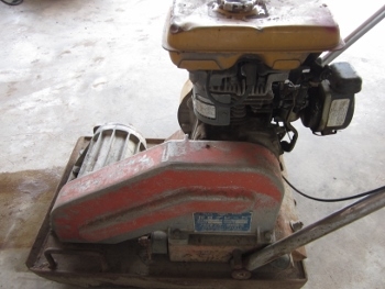 ขาย-เครื่องตบดินสั่นสะเทือนแบบเรียบ MEIWA: EY20 = 8,500 บาทเท่านั้น มือสองญี่ปุ่นแท้