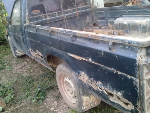 ขายรถนิสสัน big m  เครื่อง bd25 ฝาแดงเรียบ