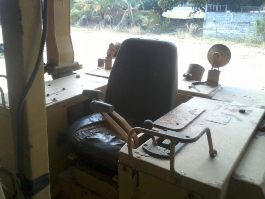 ขายด่วน CAT D5H version2 พ็อคเก็ตลอย เกียร์ทอร์ค