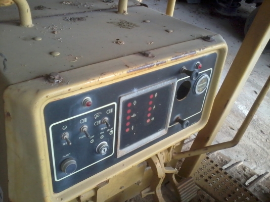 ขายด่วน CAT D5H version2 พ็อคเก็ตลอย เกียร์ทอร์ค