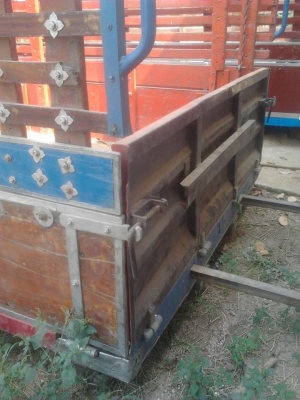 กระบะไม้พื้นเหล็ก 10 ล้อ 0836210145