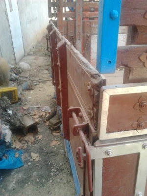 กระบะไม้พื้นเหล็ก 10 ล้อ สวยๆๆ 083-621-0145