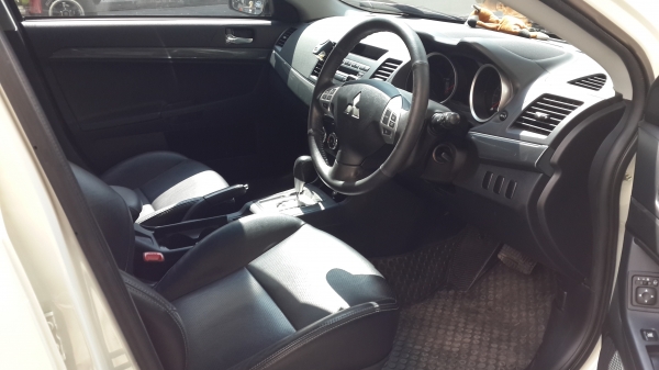 Mitsubishi Lancer EX 2012 1.8 GLS ขาว