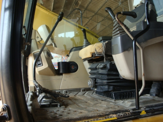 CAT 320C รถบ้าน ชวงล่างสวยมากรถไม่ค่อยได้เดิน ลองรถได้ทุกวัน CAT 320C รถบ้าน ชวงล่างสวยมากรถไม่ค่อยได้เดิน ลองรถได้ทุกวัน