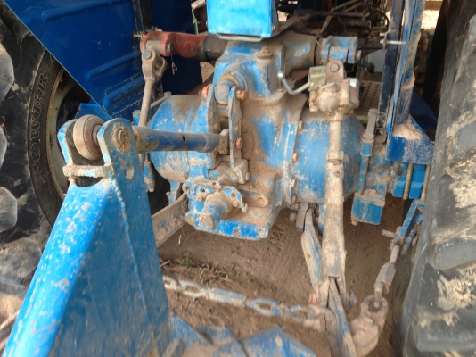 ขายรถไถ FORD 6600 เต็ม มีภาพวีดีโอ  เกียร์ 5DNN  เพืองท้าย D4NN  ท้ายเบาะD5NN  เครื่องดี T5  ผาน 7 TMC ดันหน้า  สภาพเดิมๆ เอกสารเล่มทะเบียนพร้อมโอน  ราคา 338000 บาท   สนใจติดต่อ คุณชัยย สตึก โทร 081-9972972  089-8451778