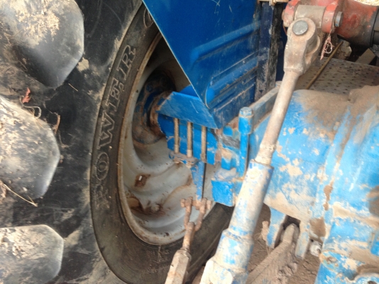 ขายรถไถ FORD 6600 เต็ม มีภาพวีดีโอ  เกียร์ 5DNN  เพืองท้าย D4NN  ท้ายเบาะD5NN  เครื่องดี T5  ผาน 7 TMC ดันหน้า  สภาพเดิมๆ เอกสารเล่มทะเบียนพร้อมโอน  ราคา 338000 บาท   สนใจติดต่อ คุณชัยย สตึก โทร 081-9972972  089-8451778