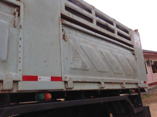 สิบล้อดั้ม 240 แรงม้า ระบบพ่วง พร้อมใช้งาน สิบล้อดั้ม 240 แรงม้า ระบบพ่วง พร้อมใช้งาน