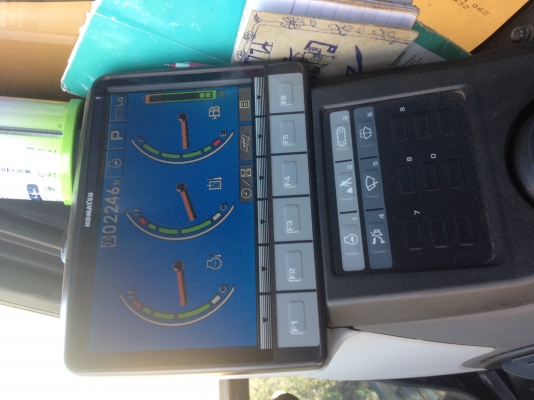 ขายรถขุด KOMATSU PC200-8