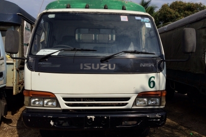 ขาย ISUZU 6ล้อ NQR70RY คัซซีใหญ่ ช่วงยาว ปี 45