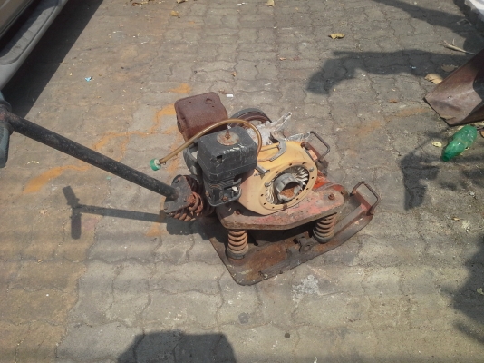 เลิกกิจการ ขายเครื่่องมือก่อสร้าง มีหลายอย่าง