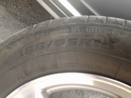 ยาง 195/65/15 ปี12