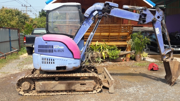 KOMATSU PC30 เครื่องดี ปั้มแรง ช่วงล่างเต็ม ไฟฟ้าครบ ปั้มนิ้ว คลอนโซนสั้น พร้อมใช้