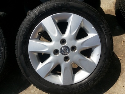 ขายล้อแม็กNISSAN March ขอบ 15 พร้อมยาง 1 ชุด