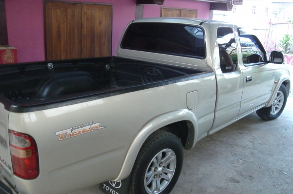 ด่วนครับ245000ลดสุดๆไปเลยครับรถบ้านสวยถูกและดีมีมาแล้วครับD4Dปี45ครับตัวแลก