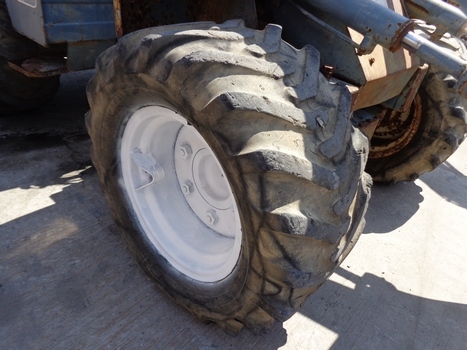 ขาย รถตักล้อยาง MITSUBISHI WS400A เครื่องยนต์ 4 สูบ ขาย รถตักล้อยาง MITSUBISHI WS400A เครื่องยนต์ 4 สูบ