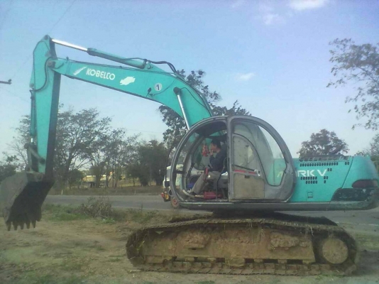 ขายรถแบ็คโฮ kobelco sk200 mark 5 ธรรมดา เอกสารอินวอยซ์ ไฟฟ้าครบ