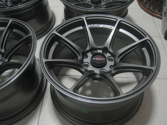 ขายล้อแม็กใหม่ ลาย xxr 527 15"x8" et20 4รู100/114.3 สีเทากัน สนใจติดต่อเล็กคลองสาม (081-3747940)