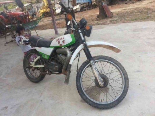 ขาย DT 125  MONOเล่มทะเบียนพร้อมโอน เครื่องดีมาก