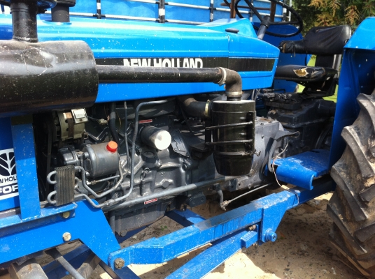 ขายรถไถford6610เต็มเสื้อลาย