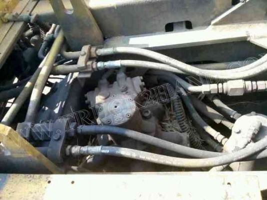 รถแบคโฮ ยี่ห้อ HITACHI รุ่น EX120