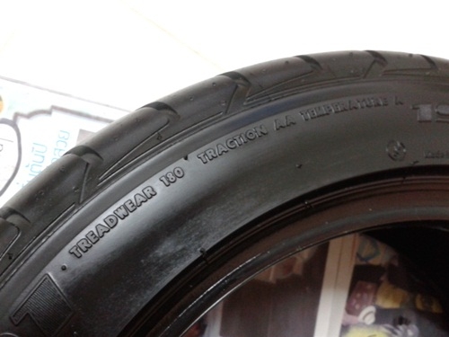ยางซิ่งติดล้อยุ่นมา,195/55R15 Bridgestone RE01 หนึ่งคู่
