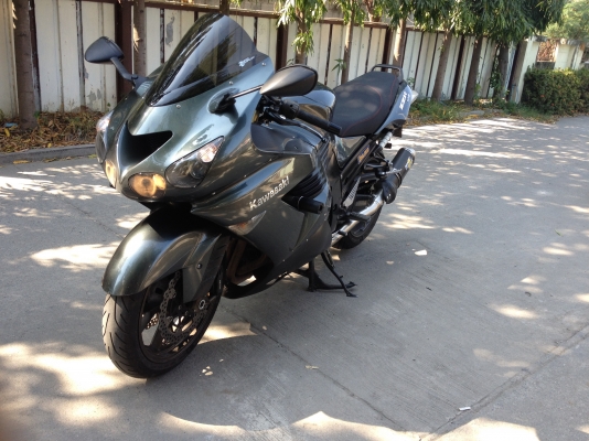 ขายดาว์น 90,000 KAWASAKI ZZR 1400 ปี 2006