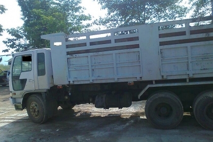 สิบล้อ HINO FM 1J 210 แรงม้า รถปี 46 ชอบราคาเท่าไรต่อรองได้ครับ