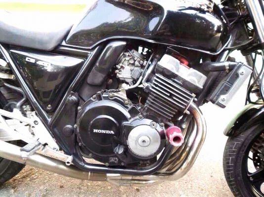 Honda cb400 version R ปลั๊กแดง