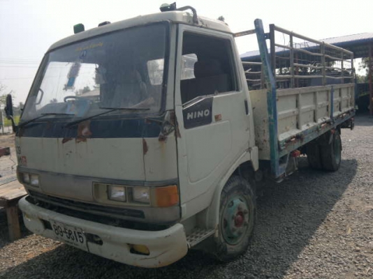 ขายรถ HINO FB2W ปี.36 เครื่่่่อง 120 CC. ยาว 5 เมตร คัสซีสวยตลอดเส้น