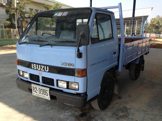 ISUZU NKR 4 ล้อ ปี 2539 เครื่อง 88 แรง กะบะคาโก้ ยาว 3.10 ม.