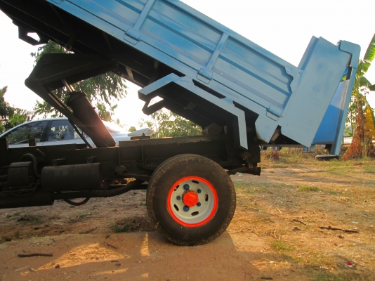 ขายรถบรรทุก 6 ล้อดั๊ม ISUZU TLD 100 แรง ต่อใหม่ ขายรถบรรทุก 6 ล้อดั๊ม ISUZU TLD 100 แรง ต่อใหม่