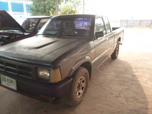 ขายรถมาสด้า เครื่องดี  ไม่ผุ  ทะเบียนพร้อมโอน